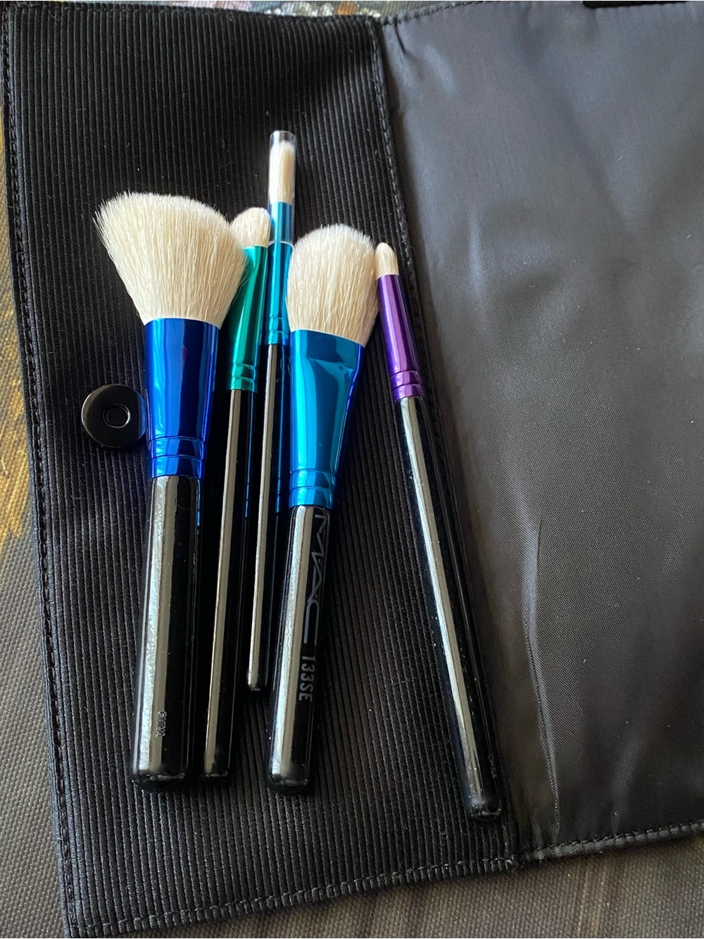 Authentic new MAC brush set